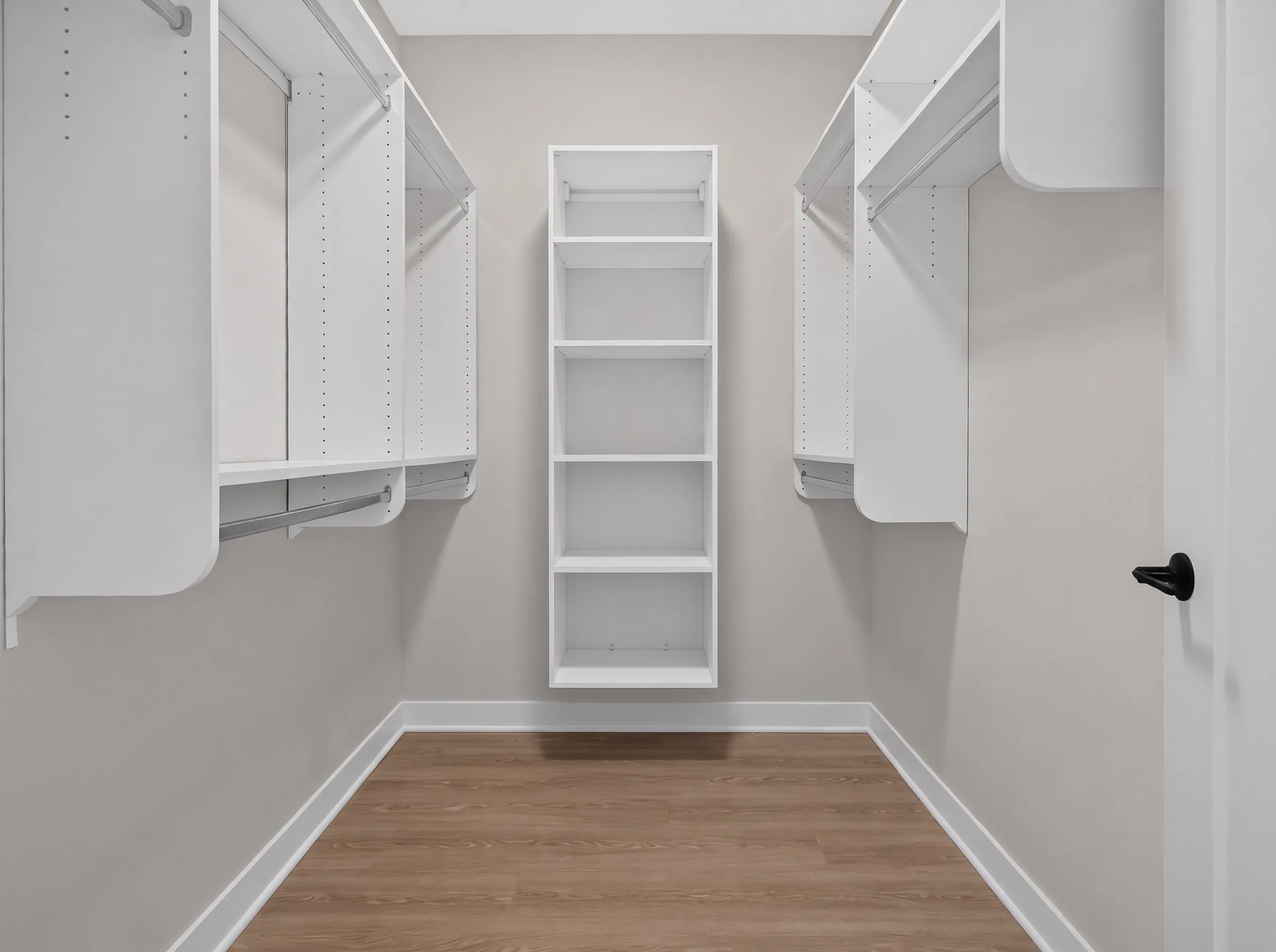 Real estate photography of a walk-in closet shot by Ian K Captures